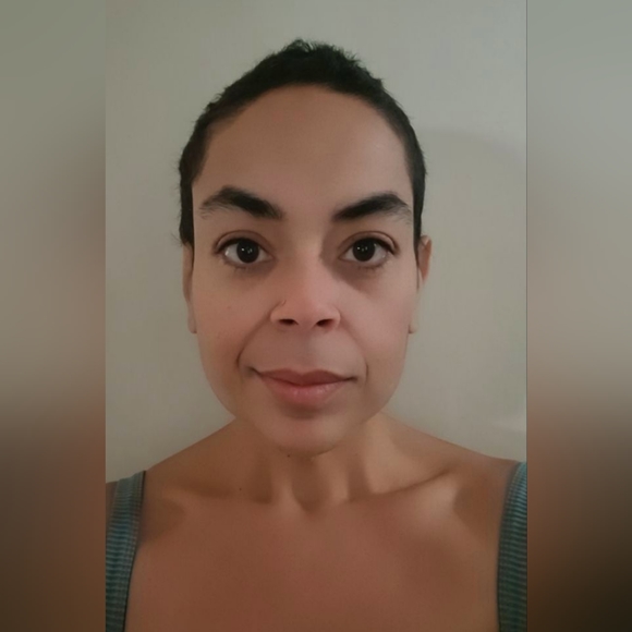 Meet your Posher, Ruth - Picture 3 of 4